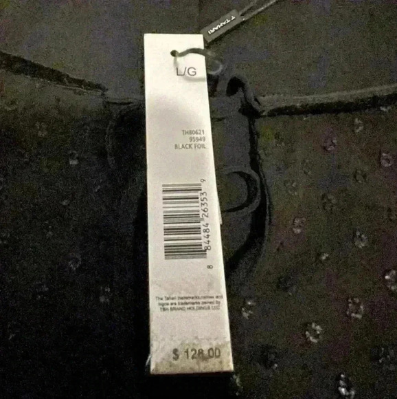 T. Tahari women's black shear arm top size large - Picture 5 of 6